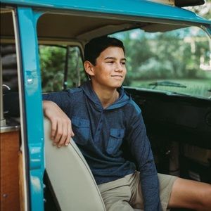 Broken Threads 🧵 Hoodie Boys Medium 10/12